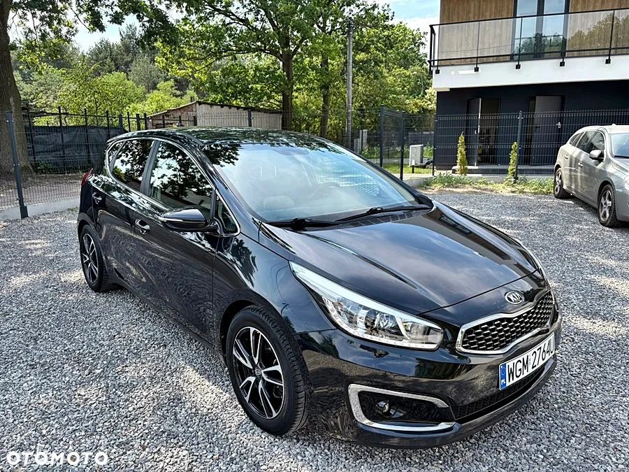 Kia Ceed 1.4 CVVT Dream-Team Edition - 10