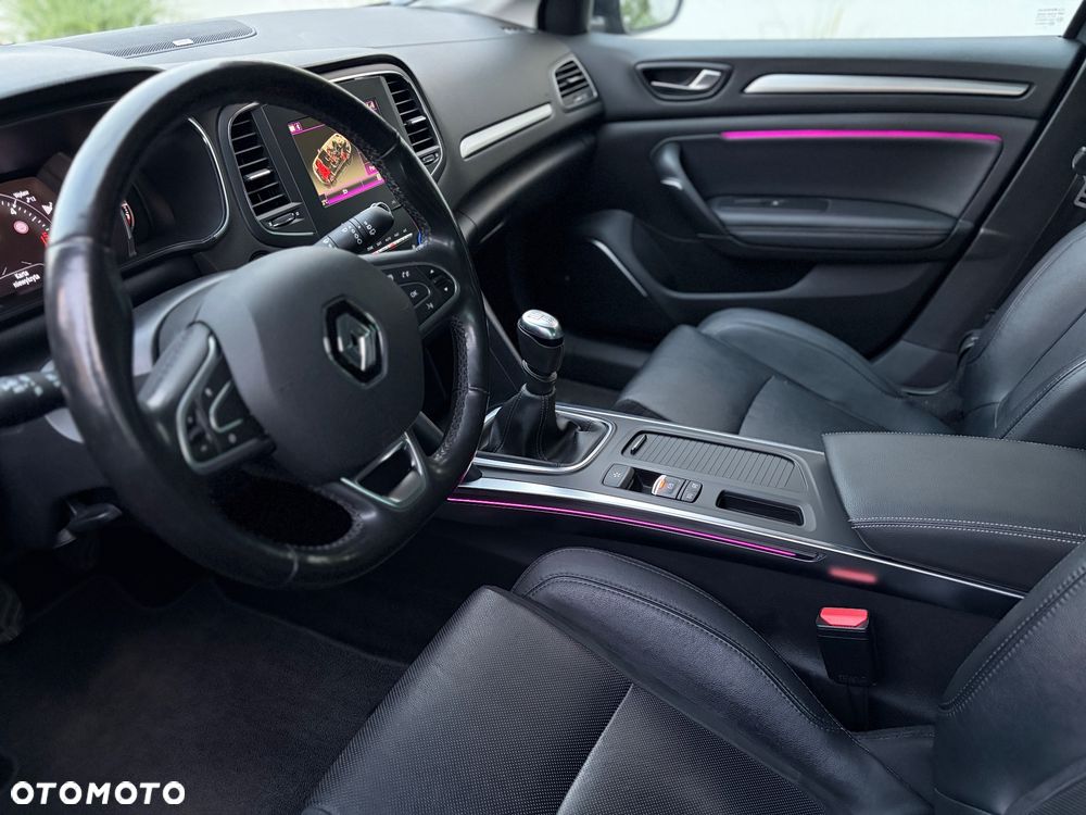 Renault Megane 1.5 Blue dCi Zen - 12