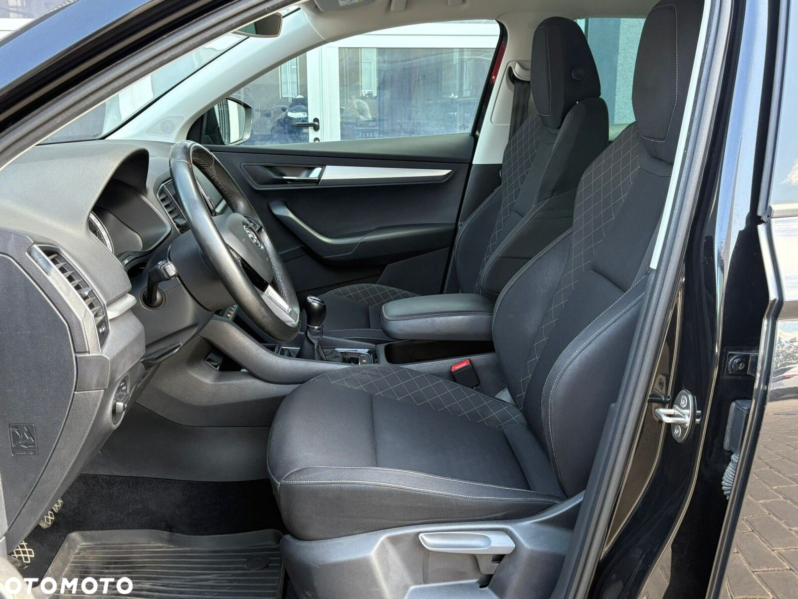Skoda Karoq 1.5 TSI ACT 4x2 Ambition - 10