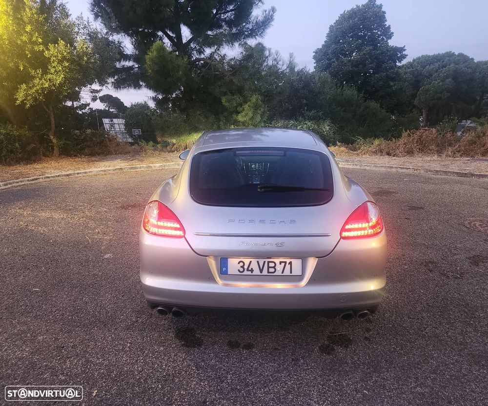 Porsche Panamera 4S PDK - 5