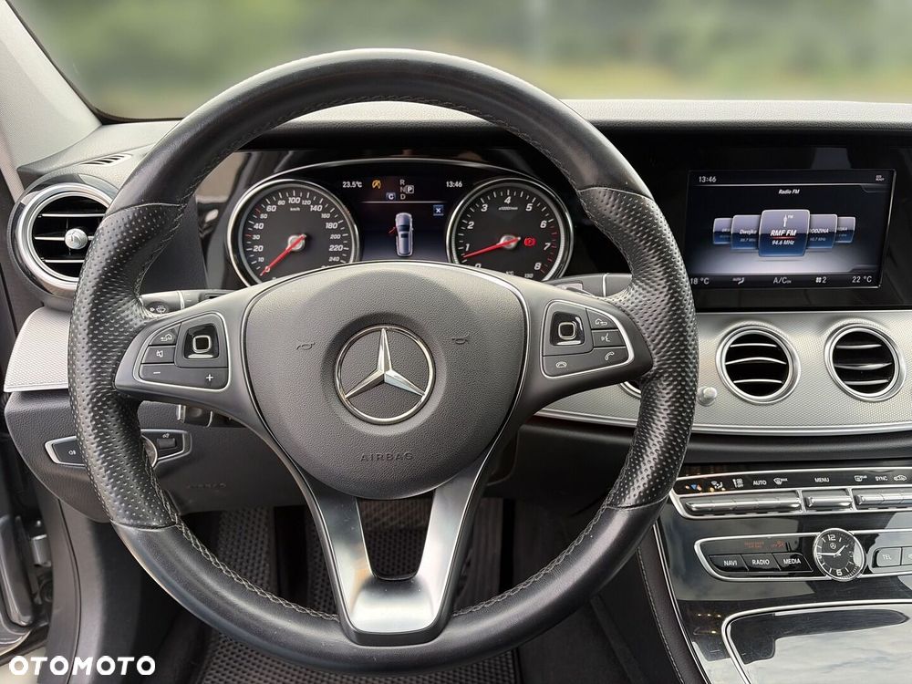 Mercedes-Benz Klasa E - 18