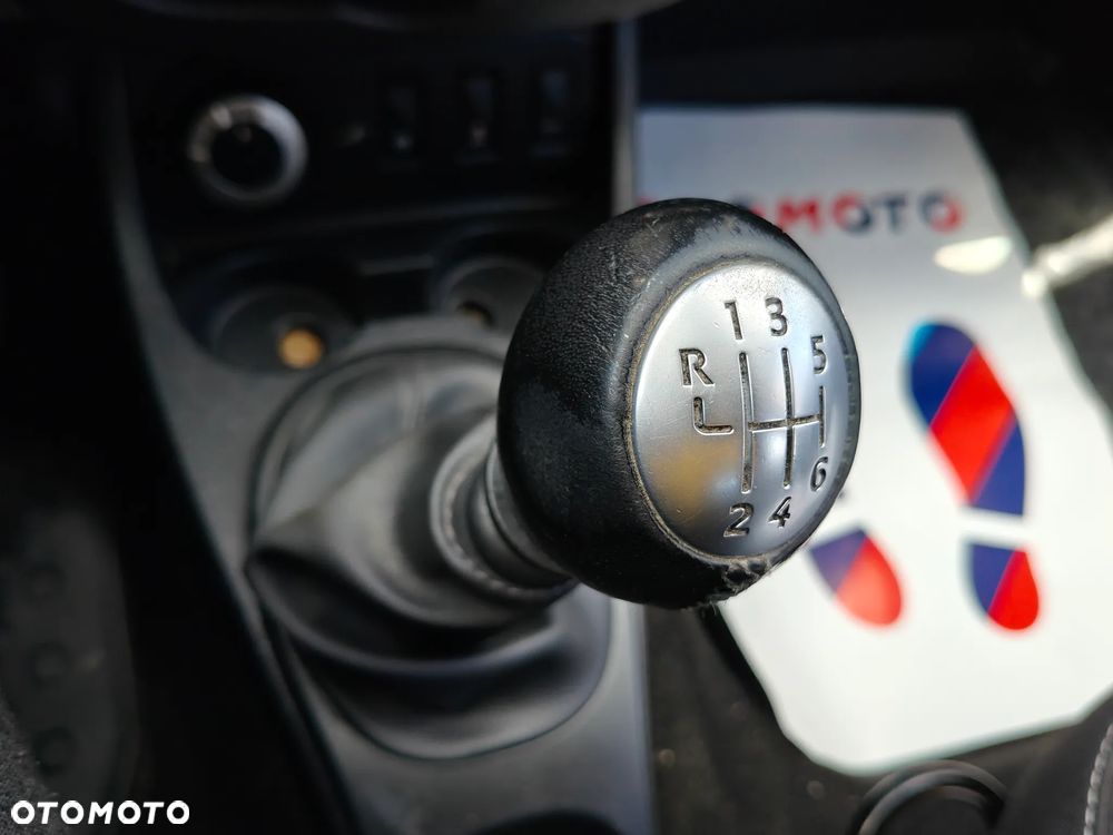 Dacia Duster 1.6 Blackstorm 4x4 - 26