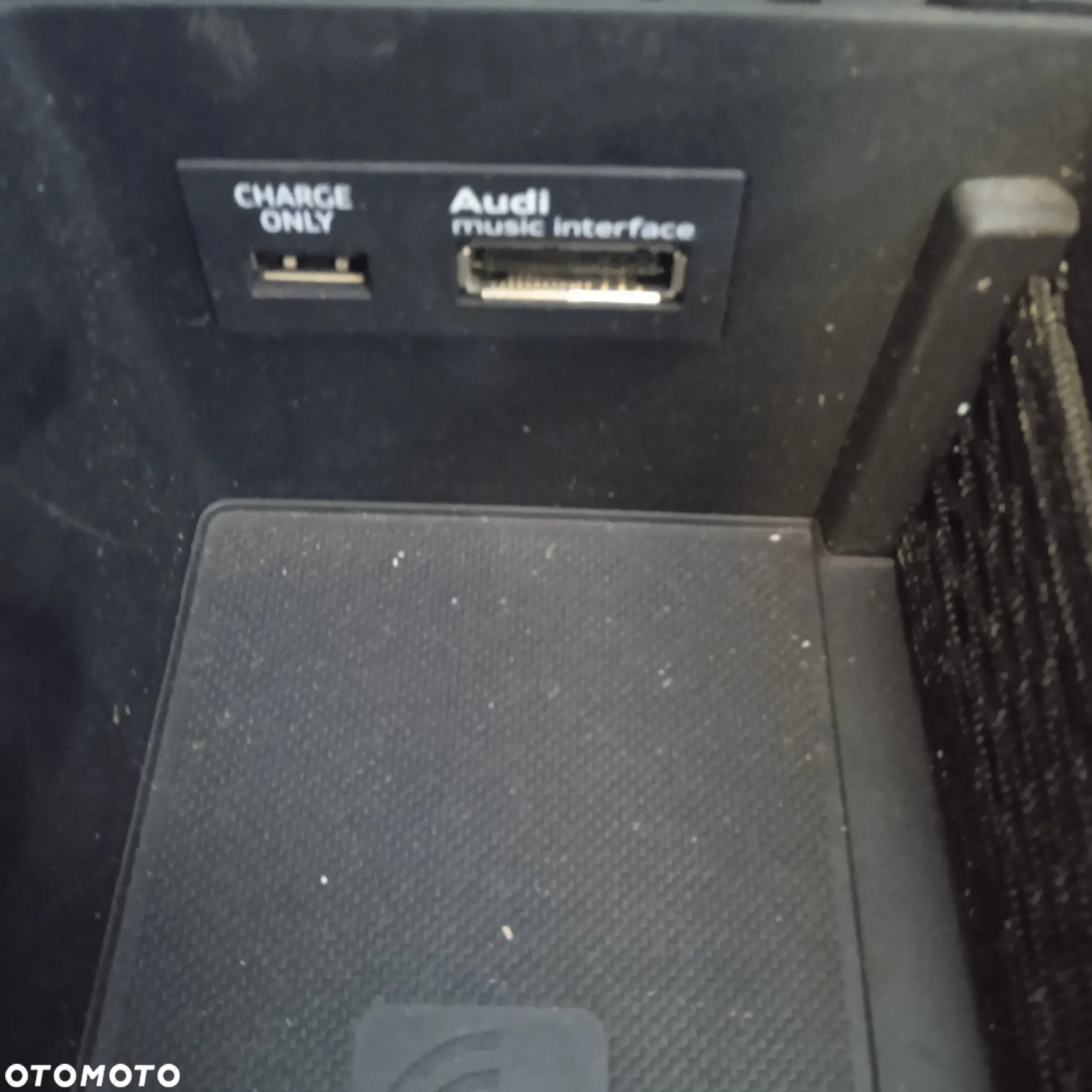 Schowek A3 8V wzmacniacz 8V0035502 - 2