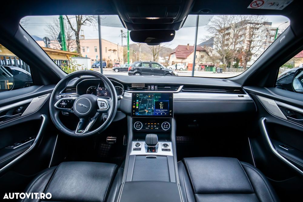Jaguar F-Pace P250 AWD R-Dynamic Black - 15