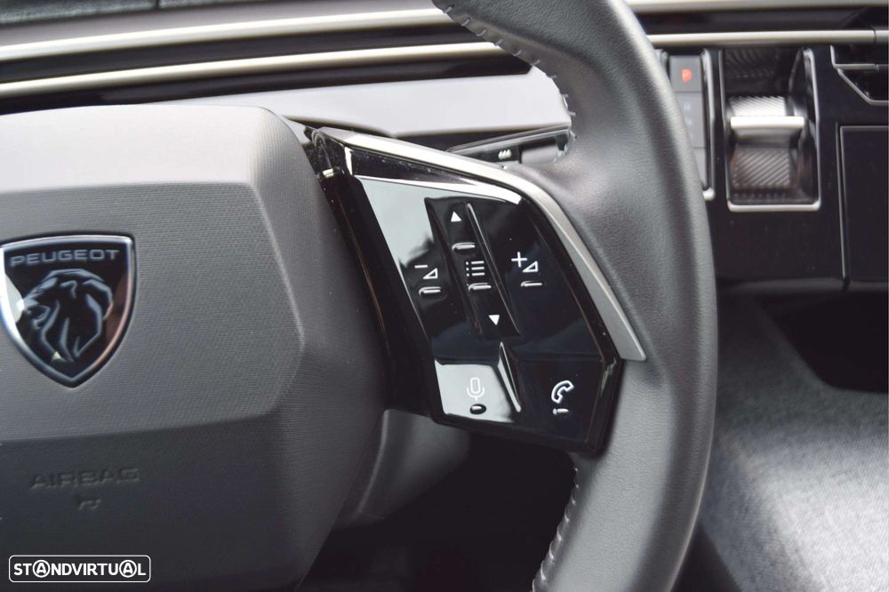 Peugeot 3008 1.2 Hybrid Allure e-DCS6 - 17
