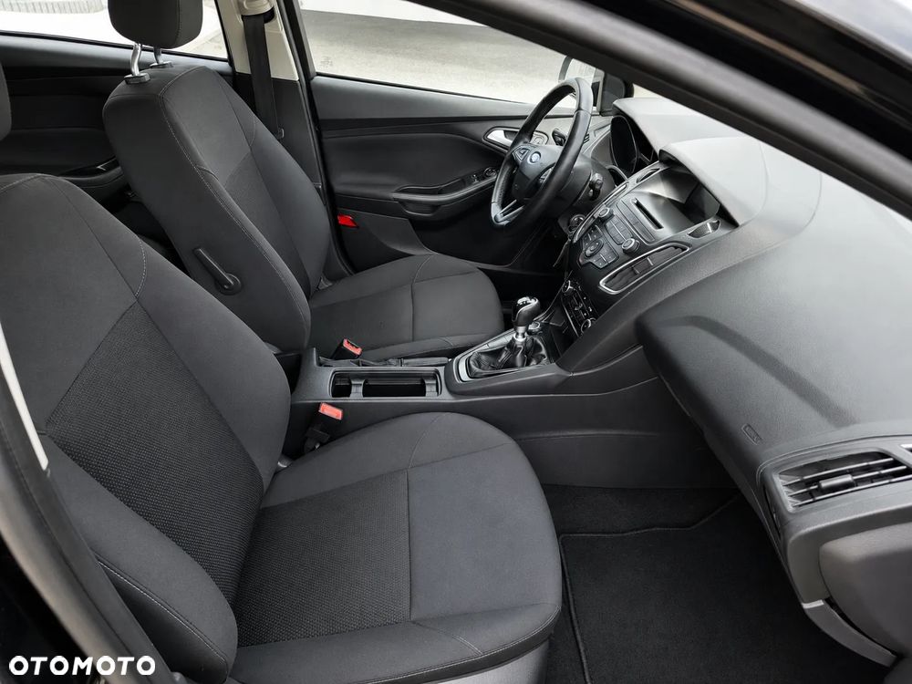 Ford Focus 1.0 EcoBoost Start-Stopp-System TITANIUM STYLE - 21