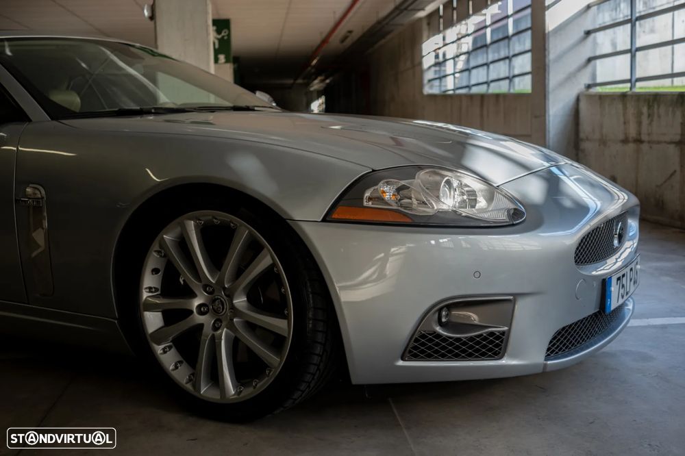 Jaguar XK XKR - 4