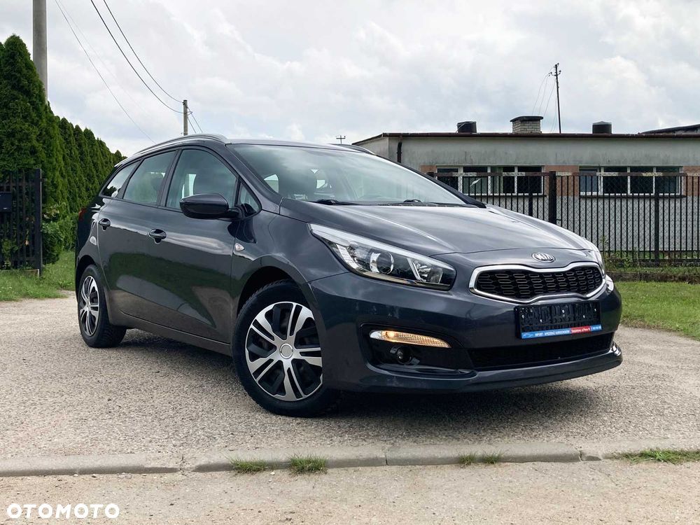 Kia Ceed - 1