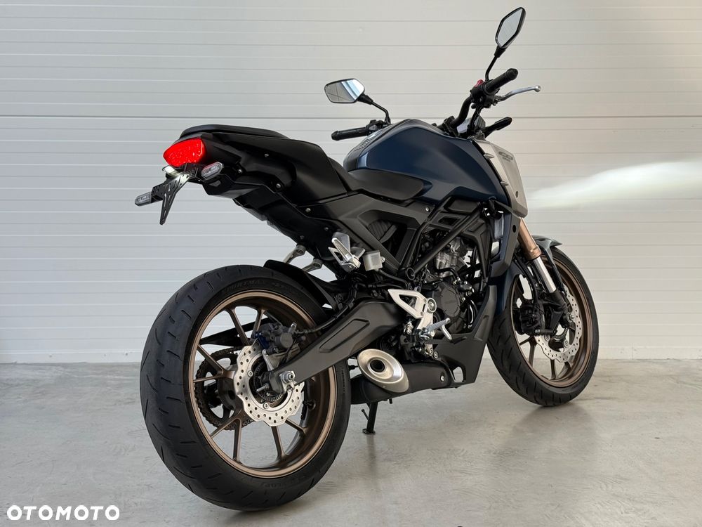 Honda CB - 4