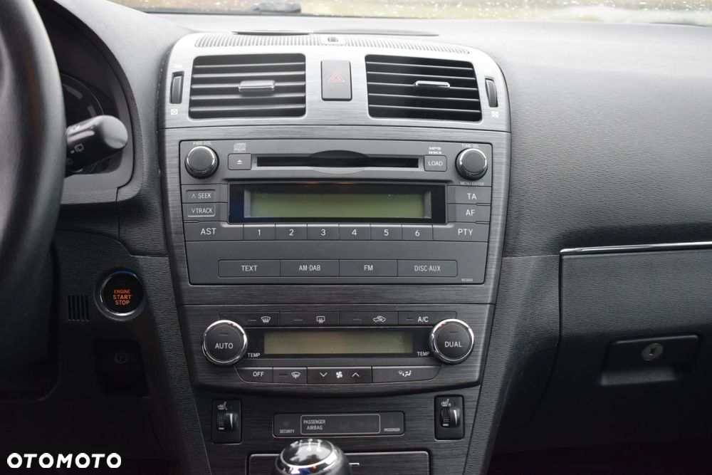 Toyota Avensis 2.2 D-CAT Executive - 18