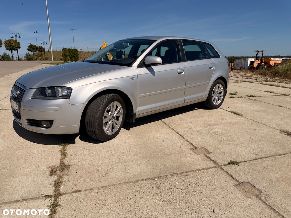 Audi A3 Sportback - 2