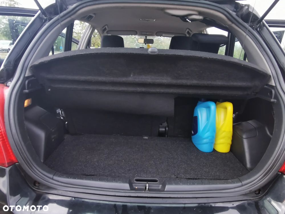 Toyota Yaris - 14