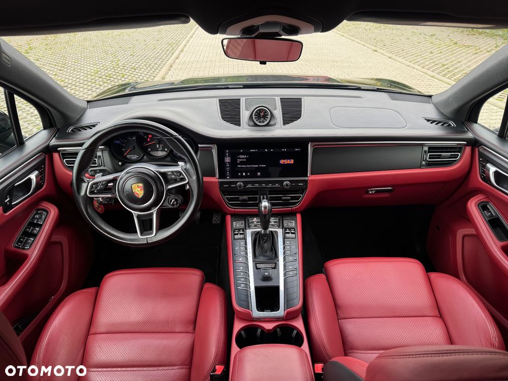 Porsche Macan - 30
