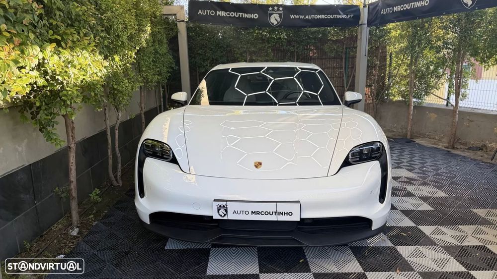 Porsche Taycan 4 - 1