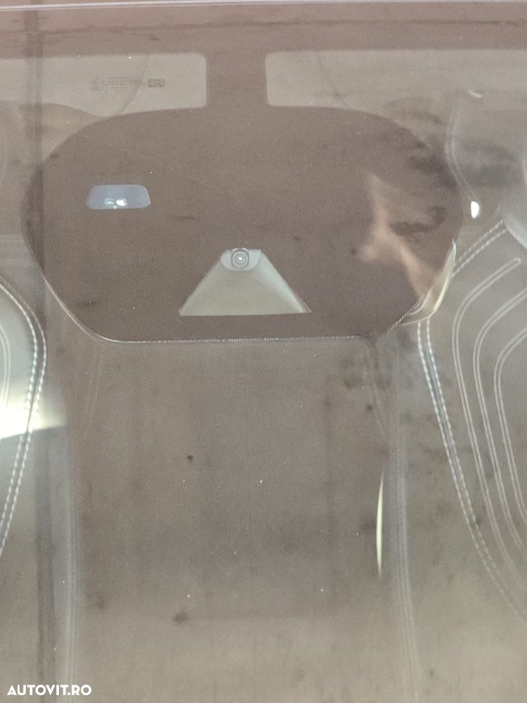 Aston Martin DBX - 38