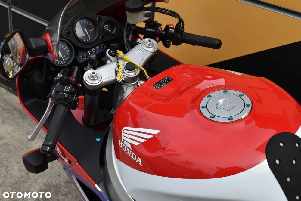 Honda CBR - 12