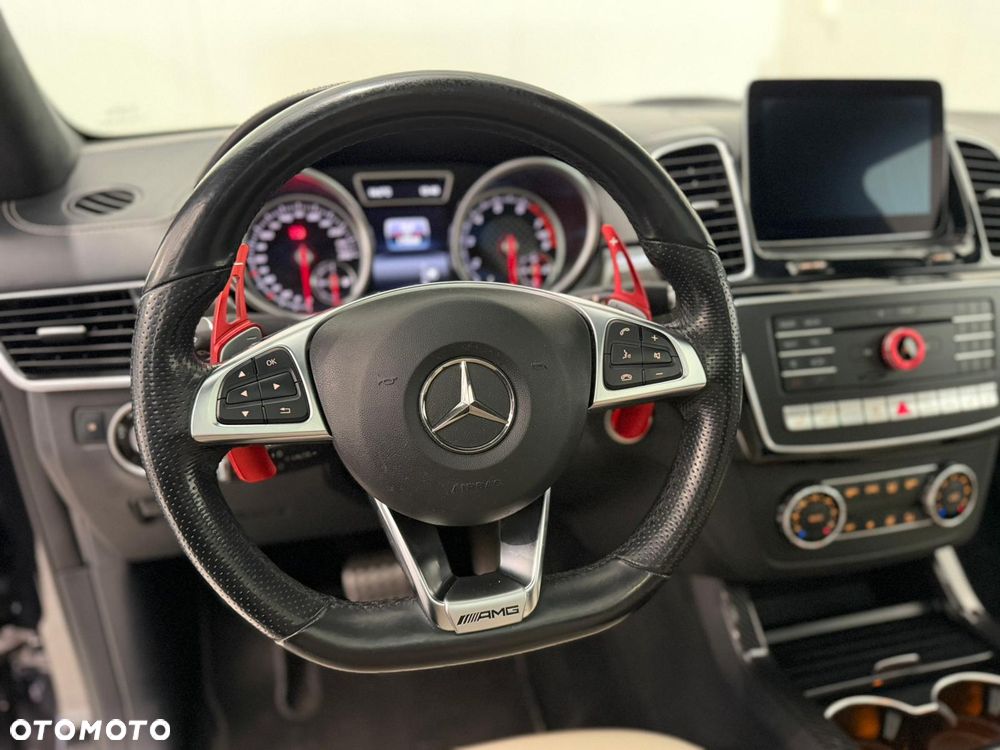 Mercedes-Benz GLE - 28