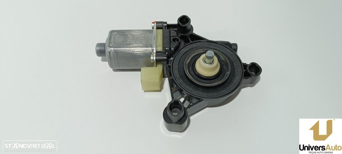 MOTOR ELEVADOR FRENTE DIREITO SEAT LEON SPORTSTOURER (KL8) FR - 3