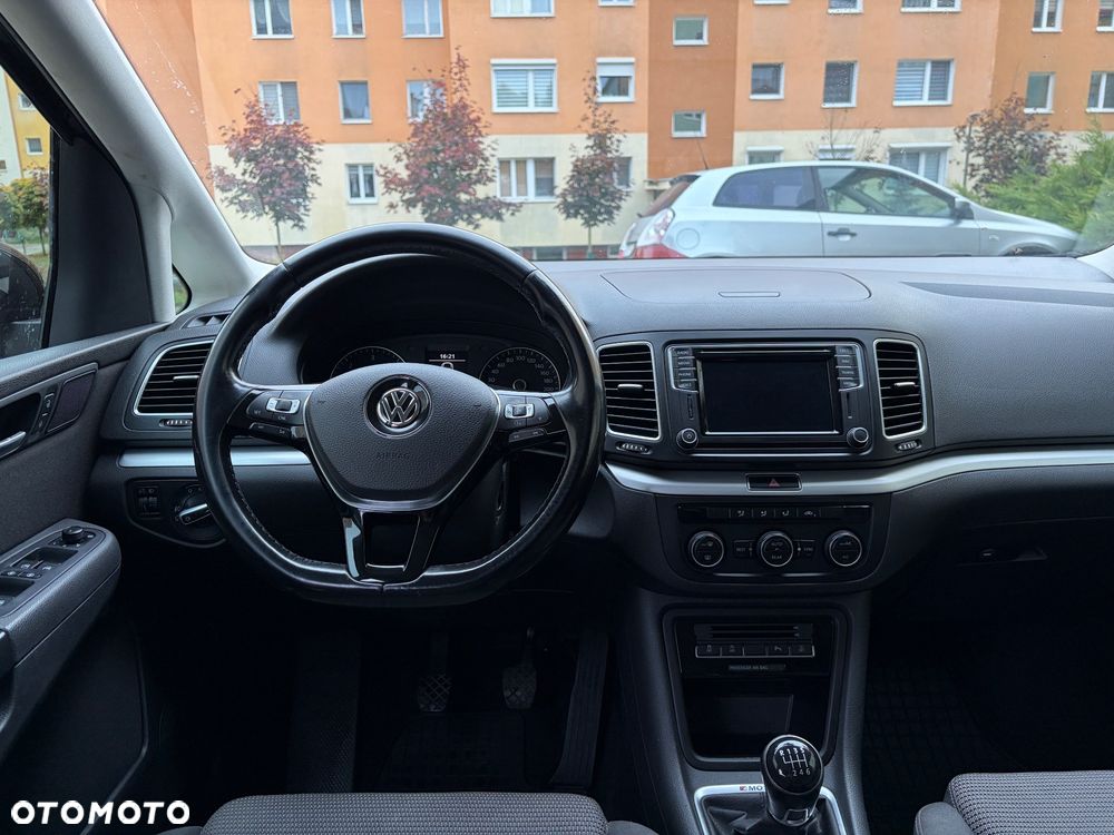 Volkswagen Sharan - 21