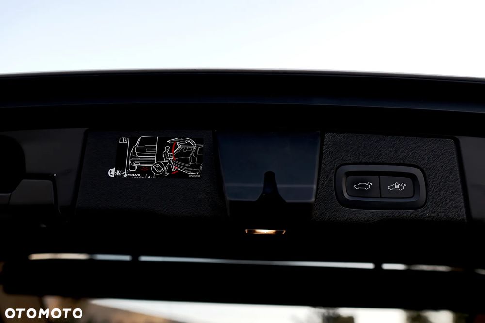 Volvo XC 60 - 41