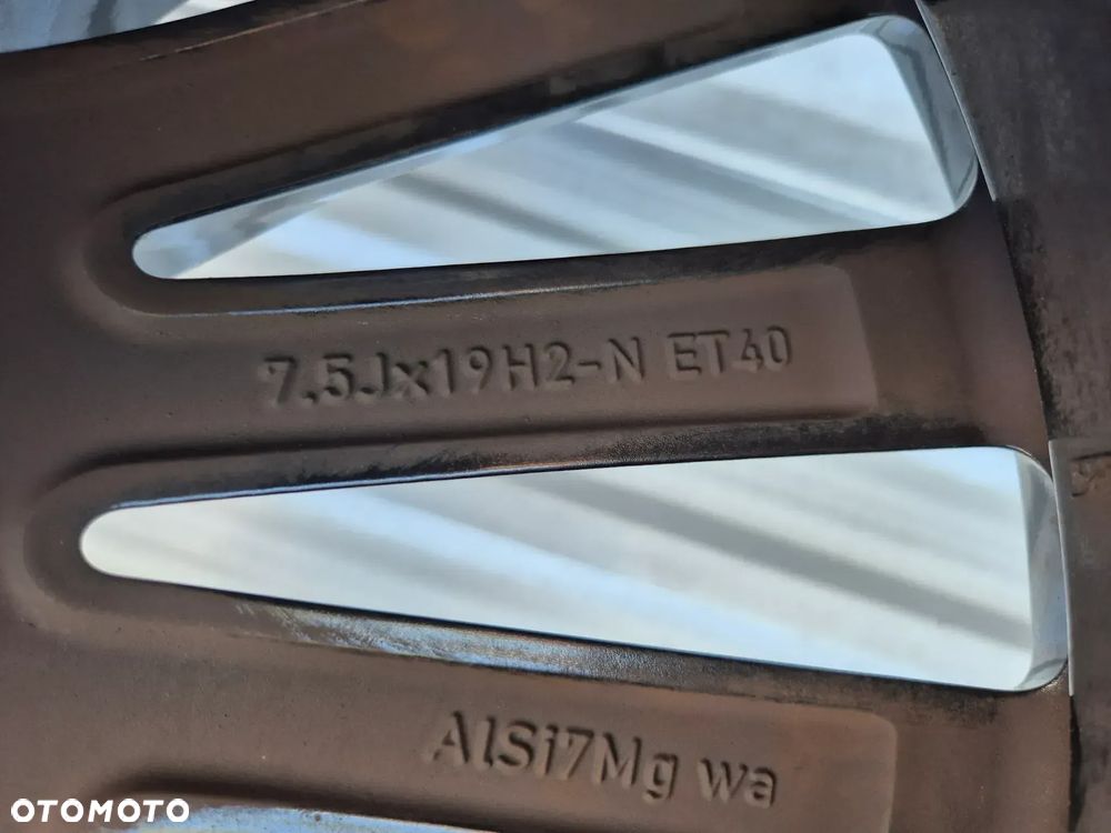 Felga aluminiowa alufelga Mercedes W206 ET40 A20640111900 7,5x19H2 - 8