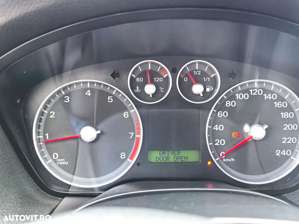 Ford Focus 1.6i Trend - 9