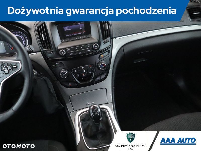 Opel Insignia - 10