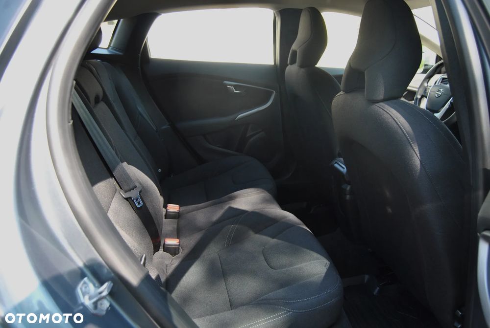 Volvo V40 D2 Drive-E Summum - 8