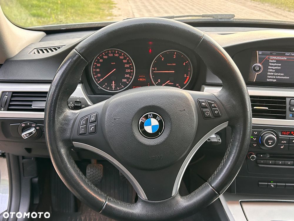 BMW Seria 3 316d Edition Luxury Line Purity - 21