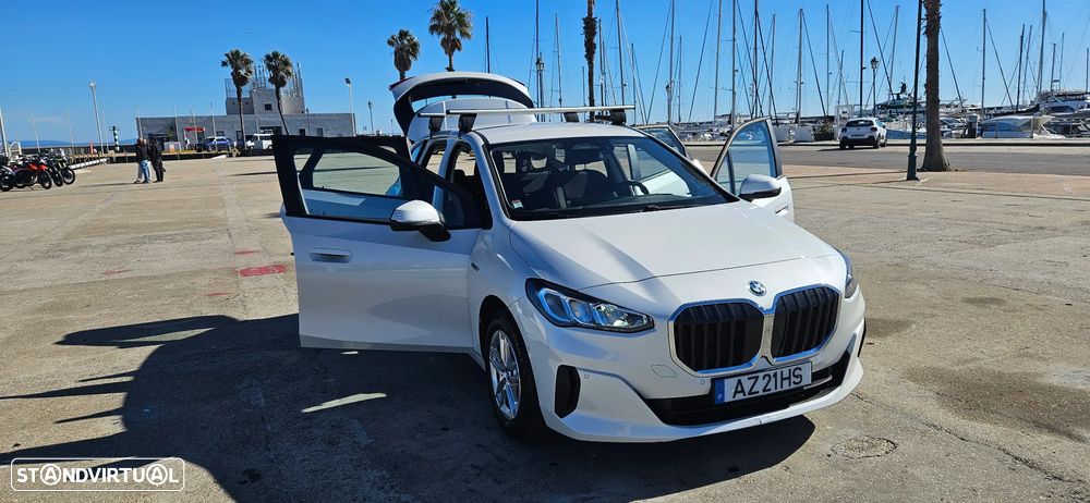 BMW 225xe Active Tourer - 16
