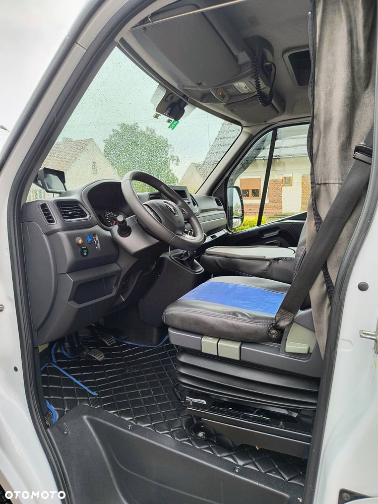 Renault Master - 15