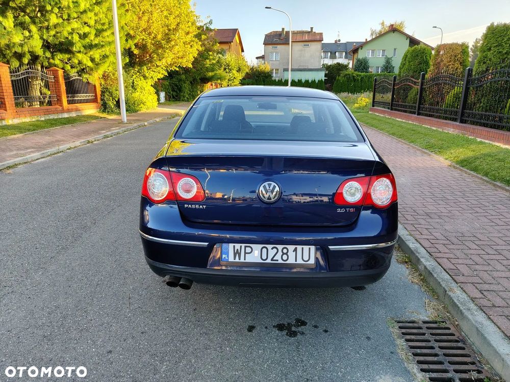 Volkswagen Passat 2.0 TSI Comfortline - 7