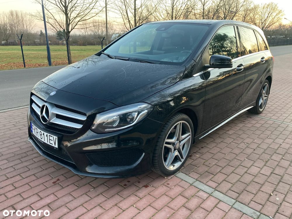 Mercedes-Benz B-Class 2015 photo 2