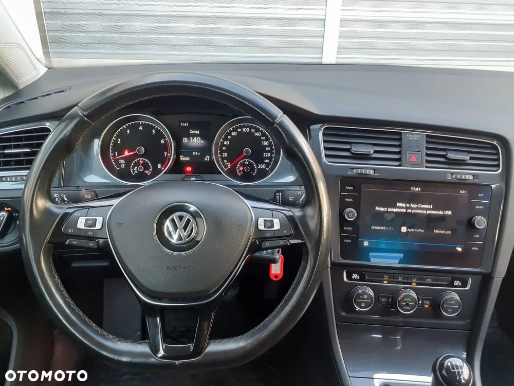 Volkswagen Golf 1.5 TSI BMT Comfortline - 10