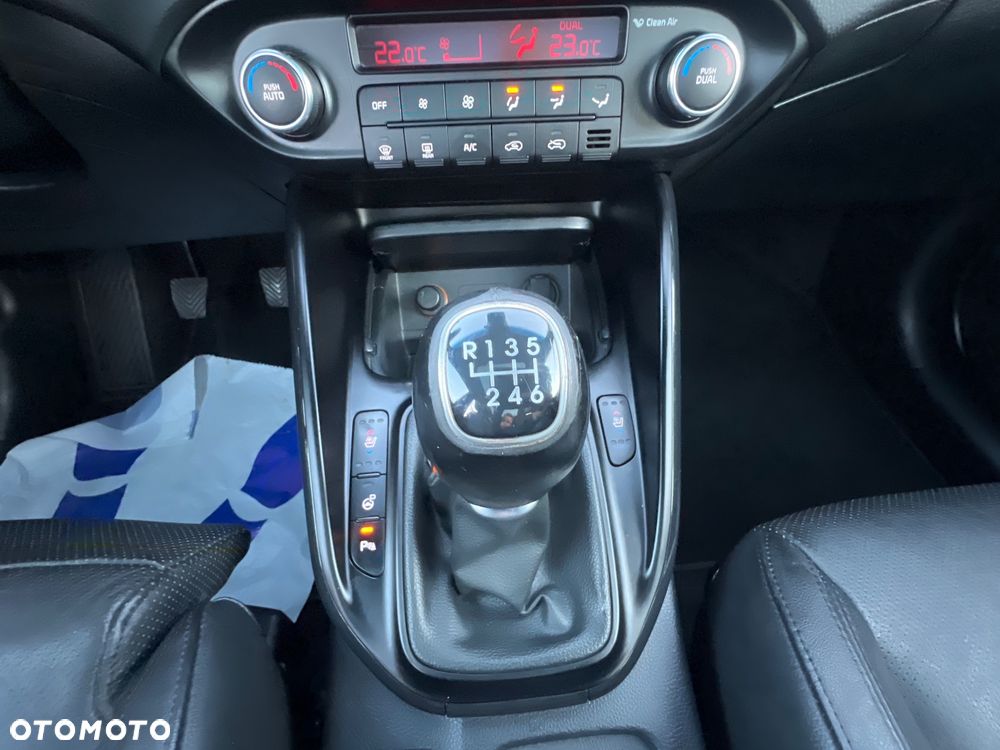 Kia Carens 1.6 GDI ISG Spirit - 30