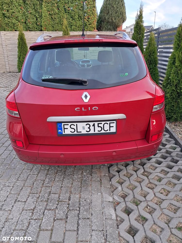Renault Clio - 9