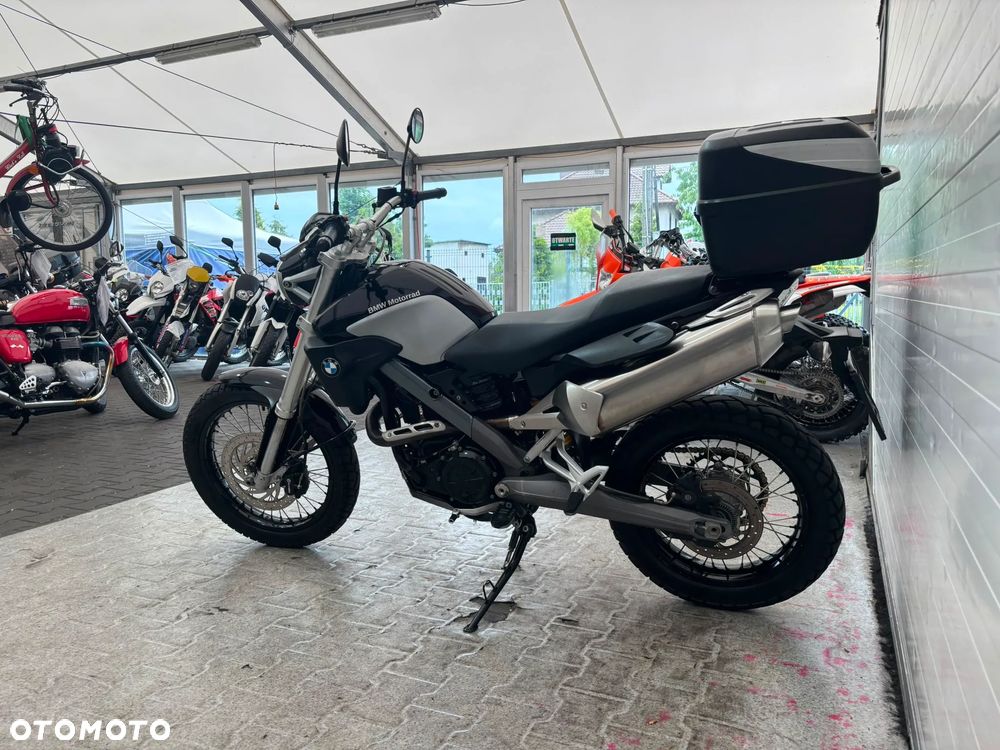 BMW G - 8