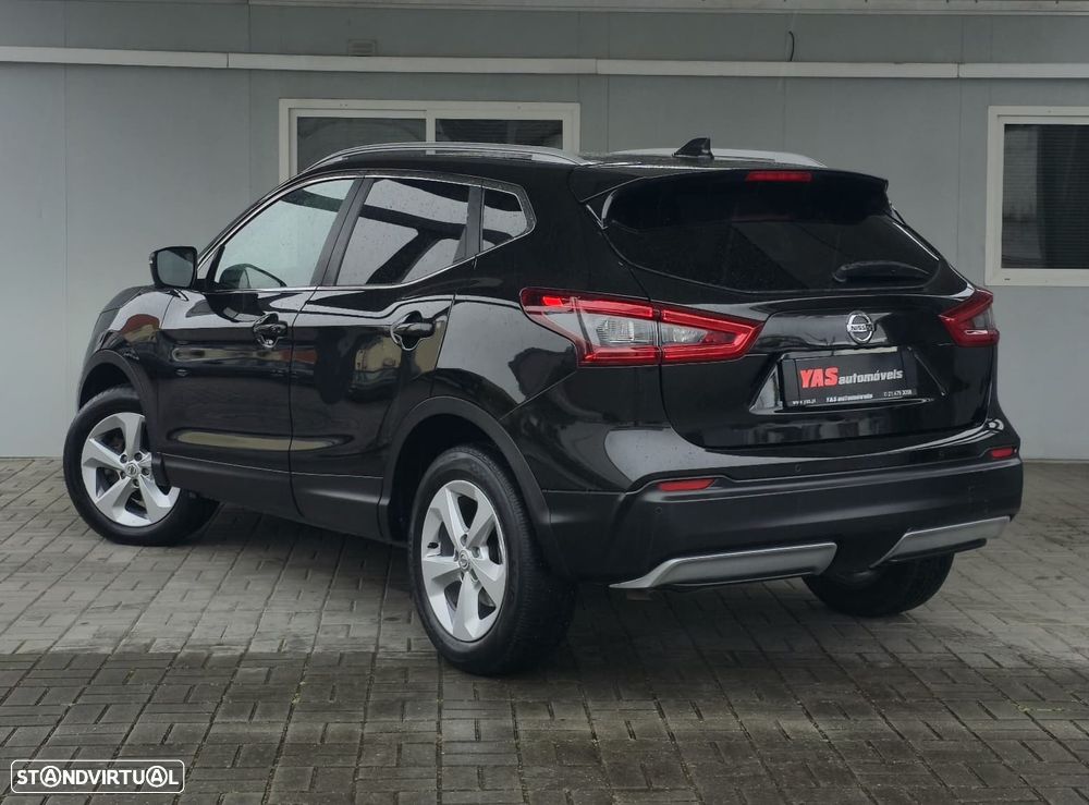 Nissan Qashqai 1.3 DIG-T N-Connecta - 28