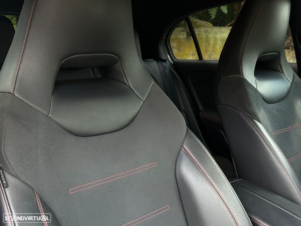 Mercedes-Benz A 200 AMG Line - 26