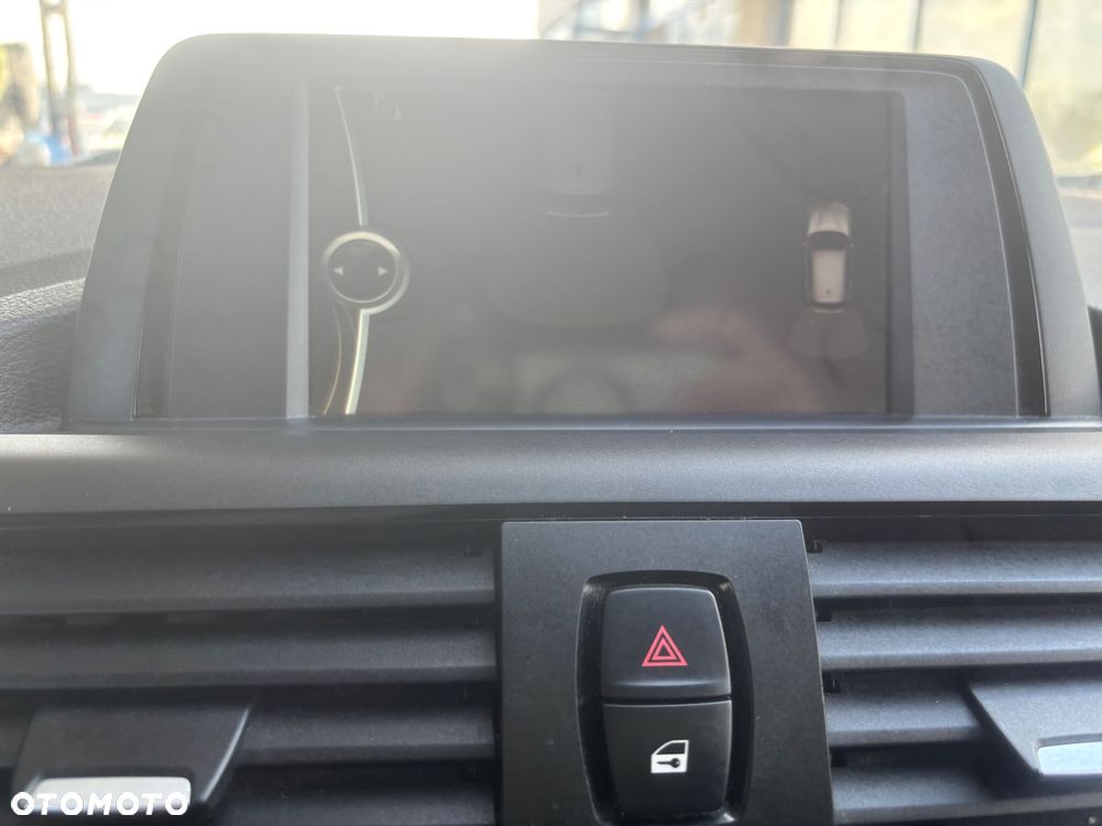 BMW Seria 1 116i - 16