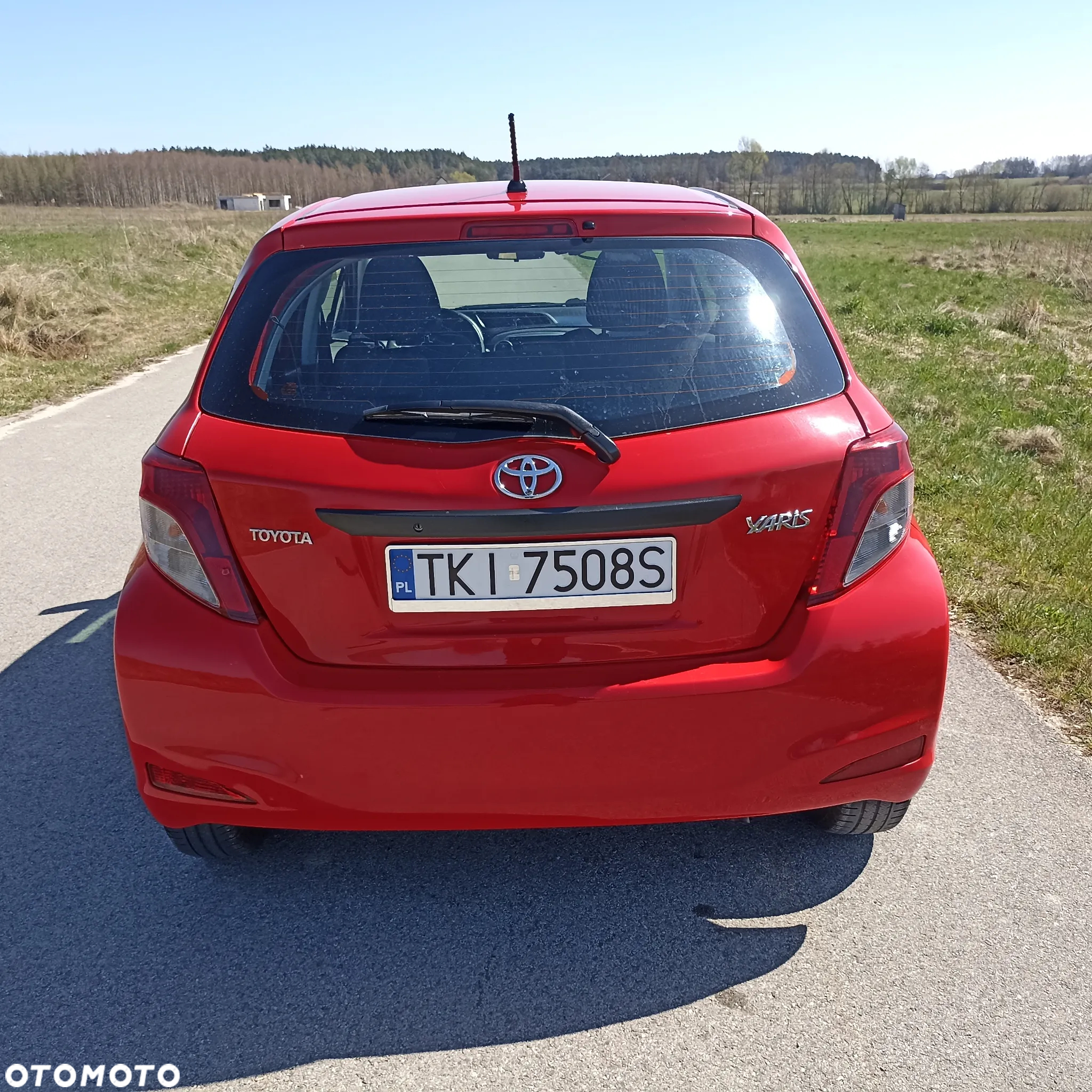 Toyota Yaris 1.0 Premium - 23