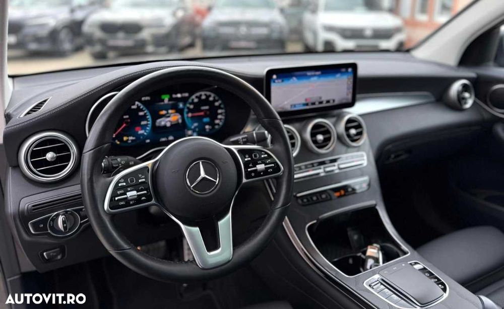 Mercedes-Benz GLC - 22