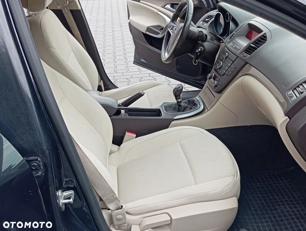 Opel Insignia 2.0 CDTI - 15