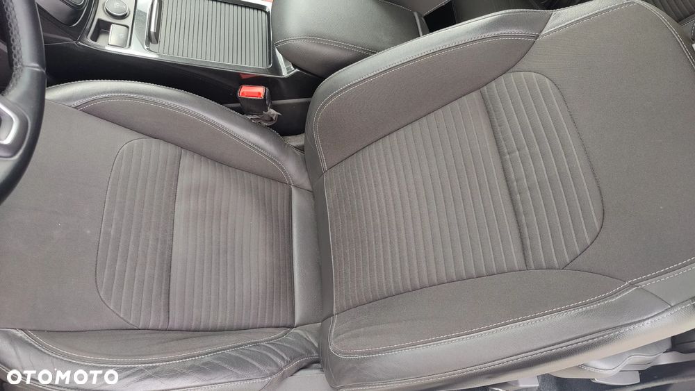 Ford Kuga 2.0 TDCi 4x4 Titanium - 15