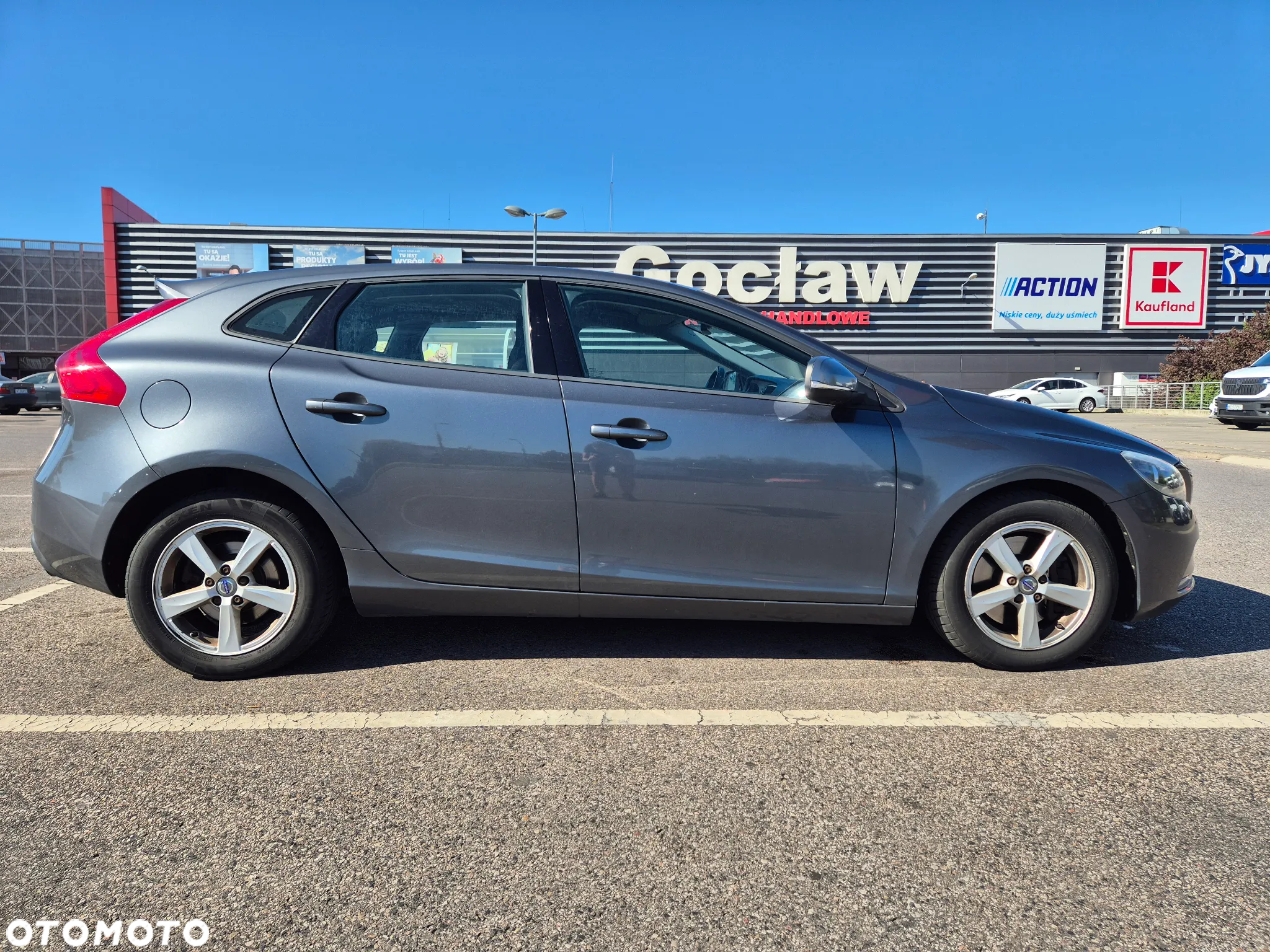 Volvo V40 D3 Momentum - 13