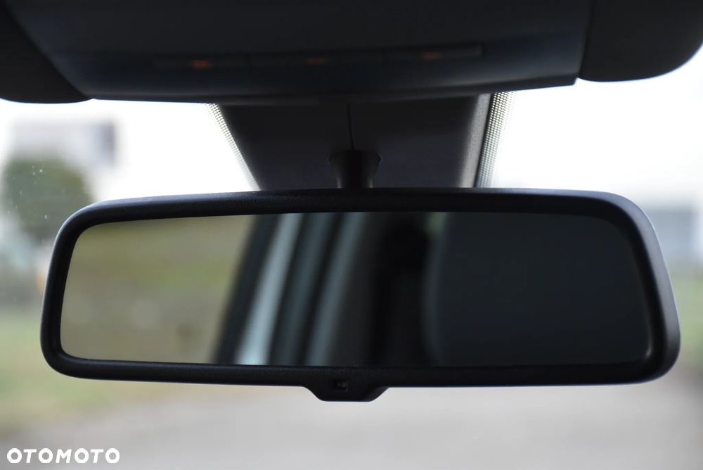 Opel Astra GTC 1.6 Edition 111 Jahre - 29