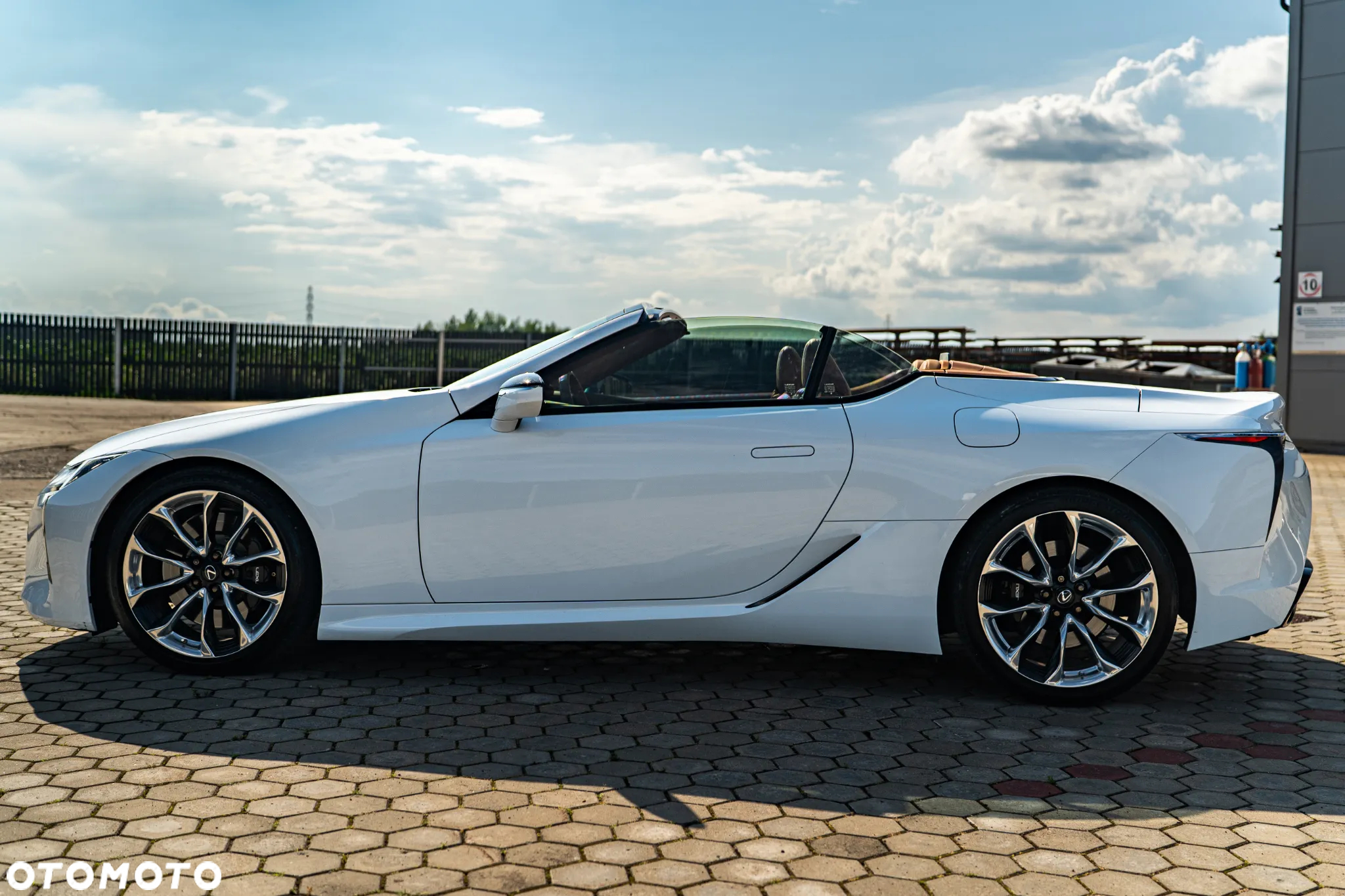 Lexus LC 500 Superturismo - 10