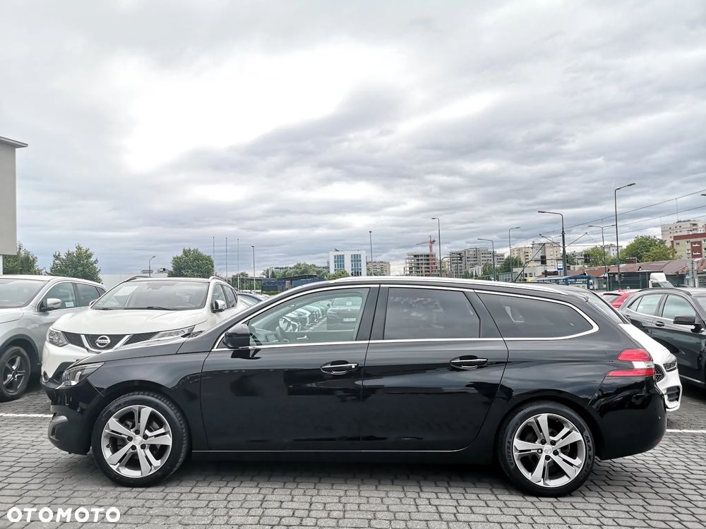 Peugeot 308 PureTech 130 GPF EAT8 Stop & Start Allure Business-Paket - 7