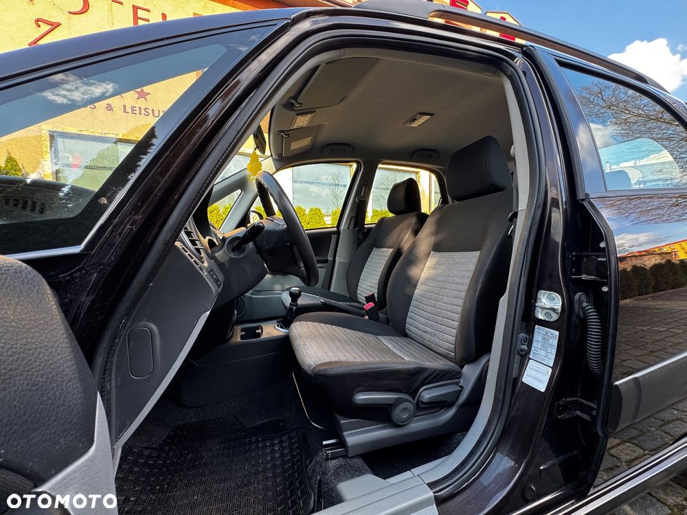 Suzuki SX4 1.6 Premium - 17