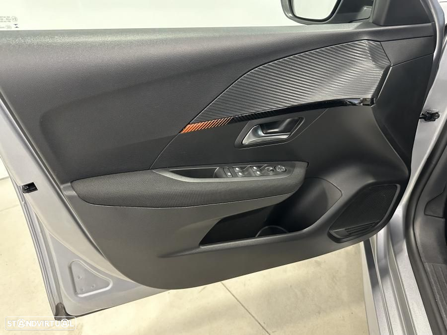 Peugeot 208 1.2 PureTech Active Pack - 27